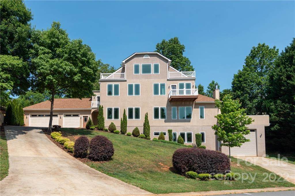 68 Pleasant Point Drive - Photo 1