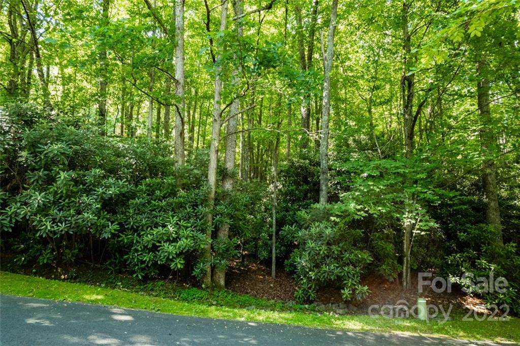 112 Valley Drive - Photo 1