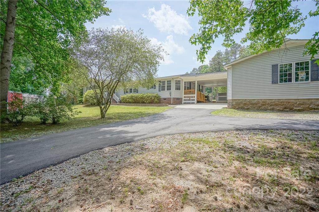 5773 Rumfelt Road - Photo 1