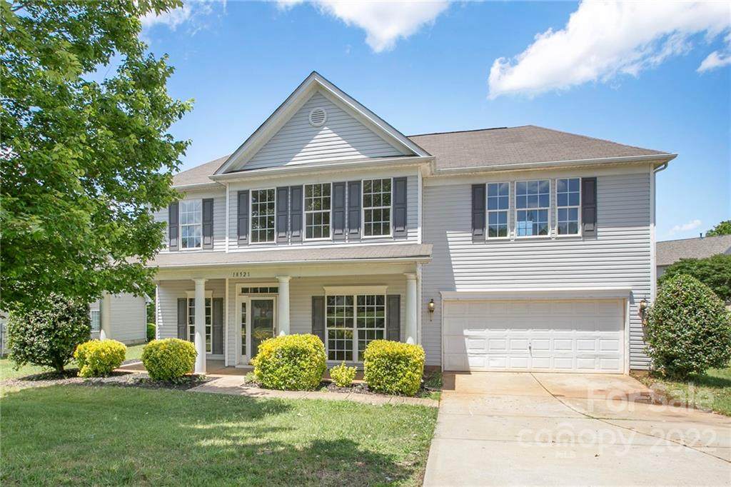 18521 Torrence Chapel Estates Circle - Photo 1