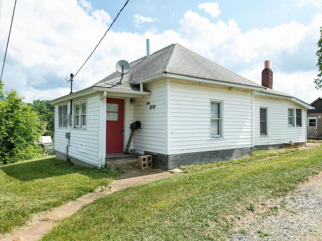1097 Phillipsville Loop - Photo 1