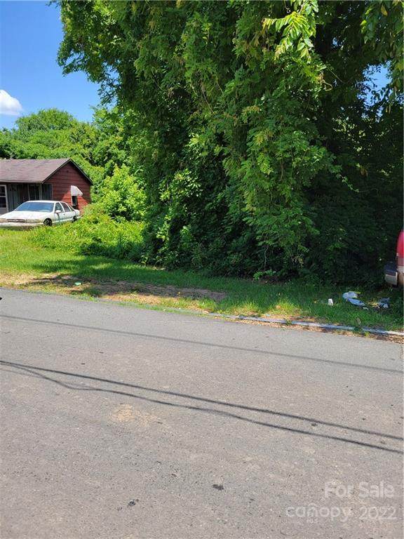 623 Ballard Street - Photo 1