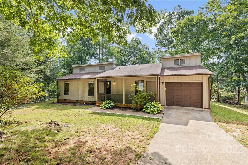 335 Heather Court - Photo 1
