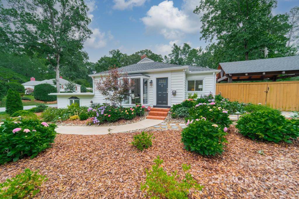 3020 Country Club Drive - Photo 1