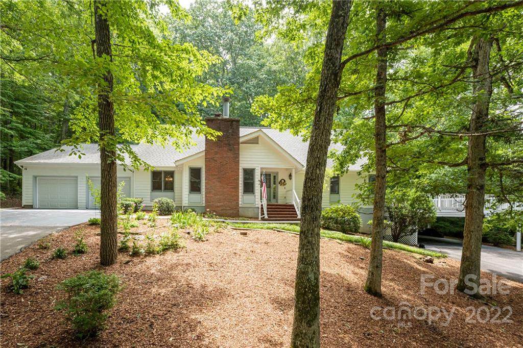 85 Charlyn Drive - Photo 1