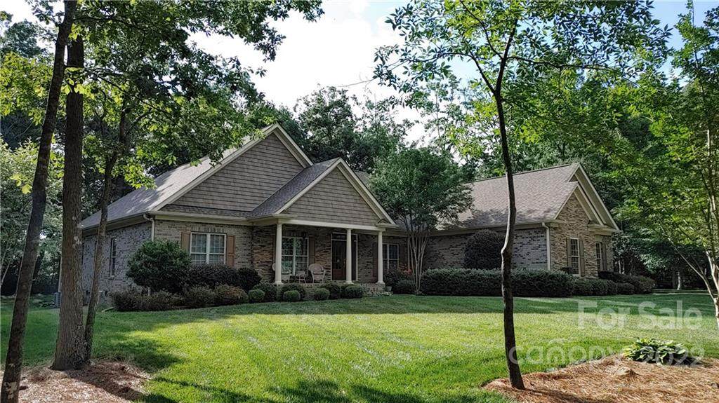 4912 Campobello Drive - Photo 1