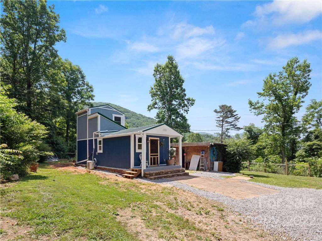 220 Riddle Road - Photo 1