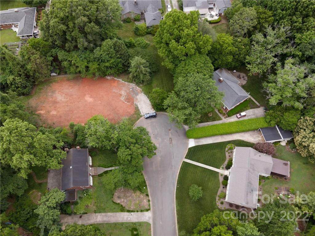 1008 Brantham Court - Photo 1