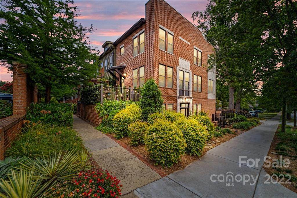 1620 Kenilworth Avenue - Photo 1