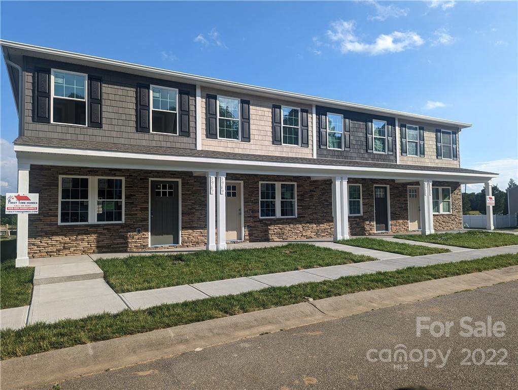 3959, 3961, 3963, 39 Newhall Drive - Photo 1