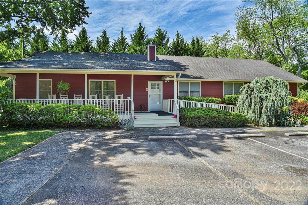 28 Crest Avenue - Photo 1