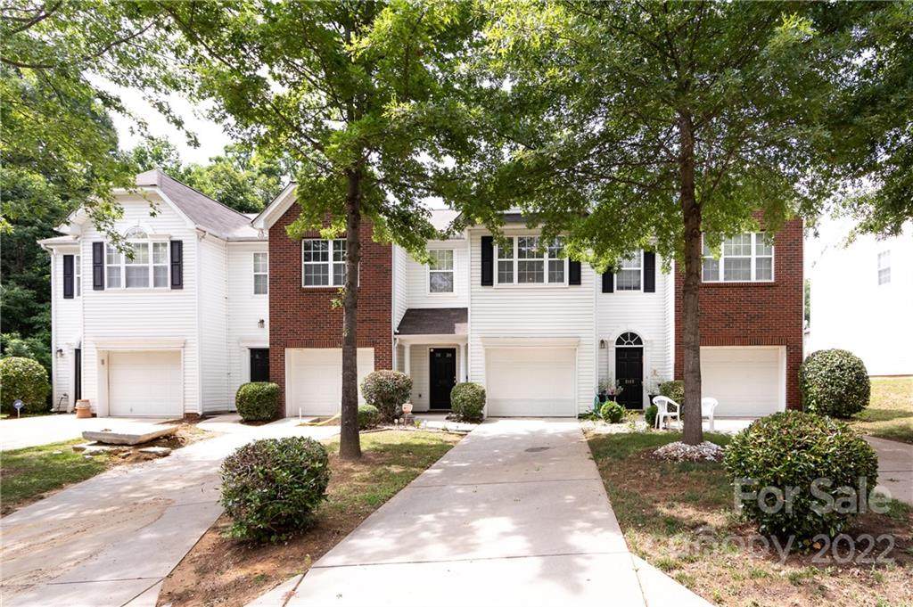 2133 Whispering Way - Photo 1