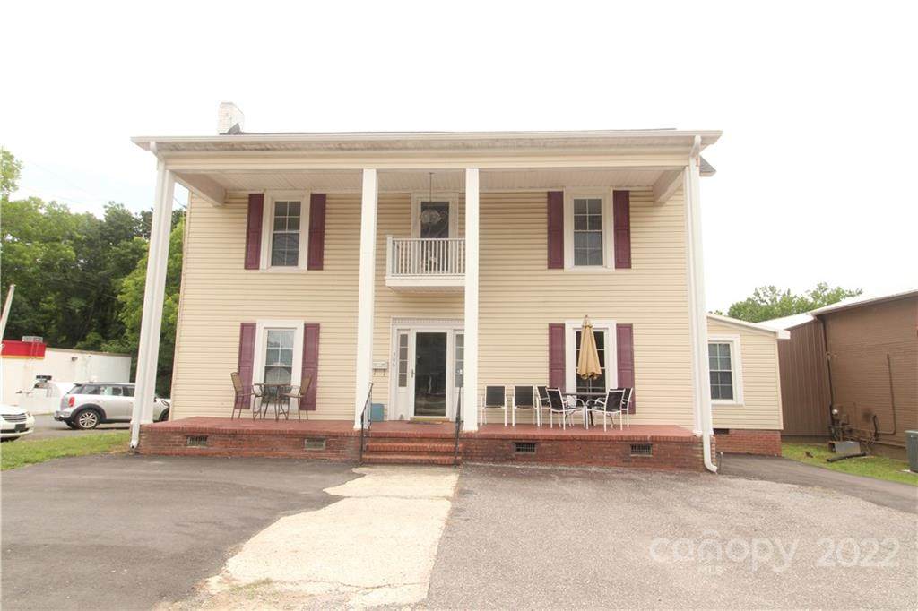 306 Main Street - Photo 1