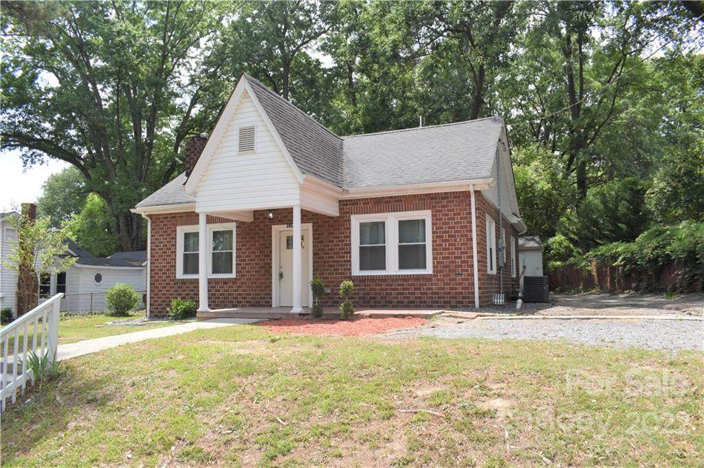 709 Jackson Street - Photo 1