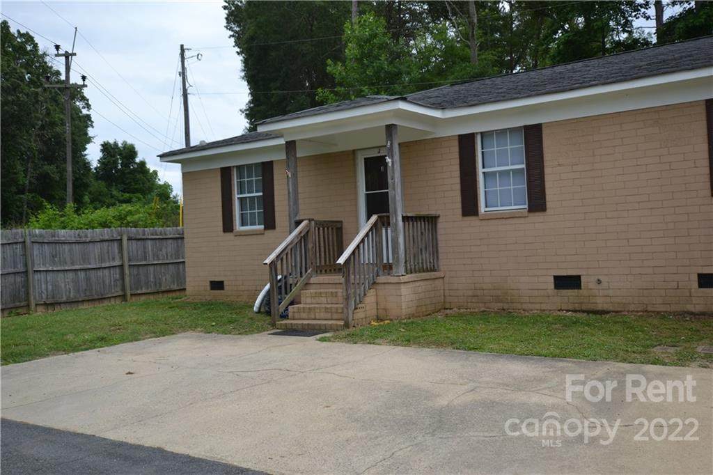 305 Benton Drive - Photo 1