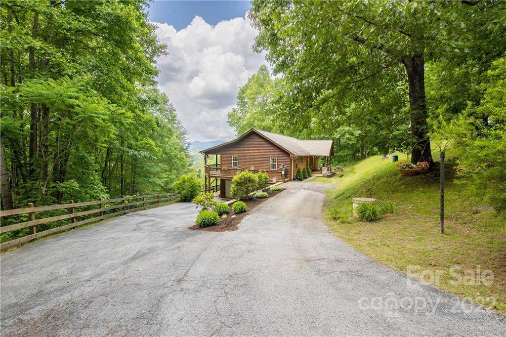 484 Mountain Air Drive - Photo 1