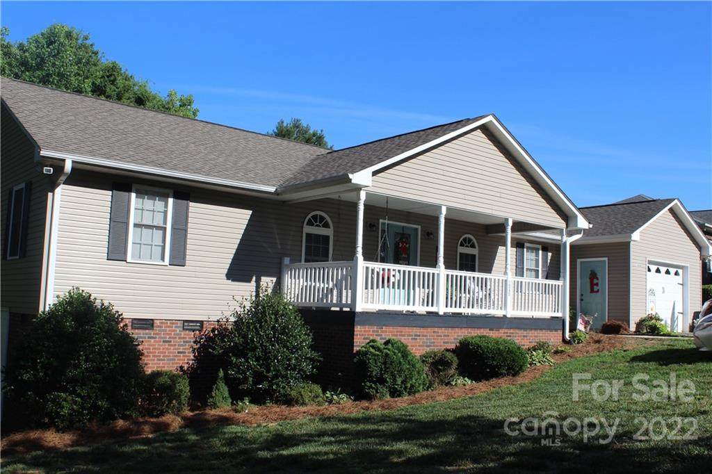 1424 Ridge Street - Photo 1