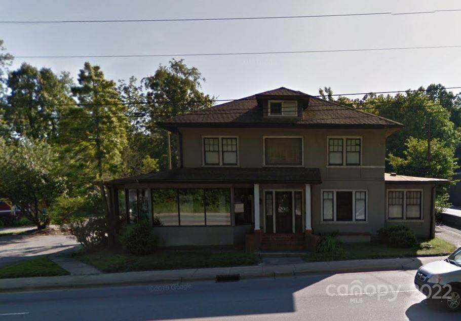 520 Hendersonville Road - Photo 1