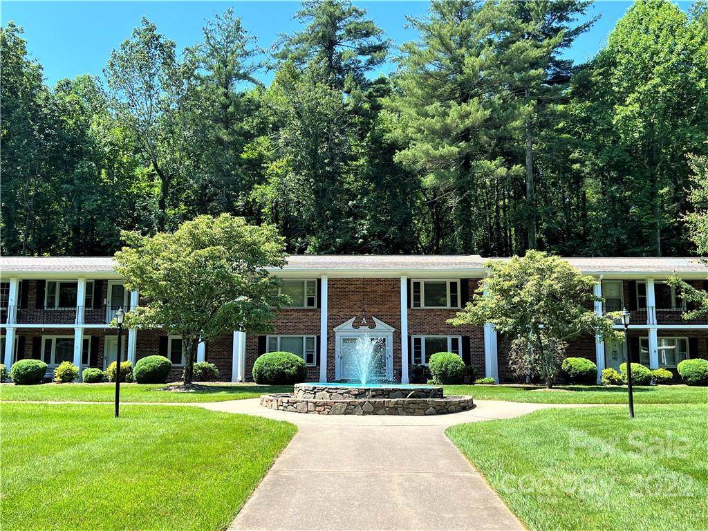 102 Boyd Drive - Photo 1