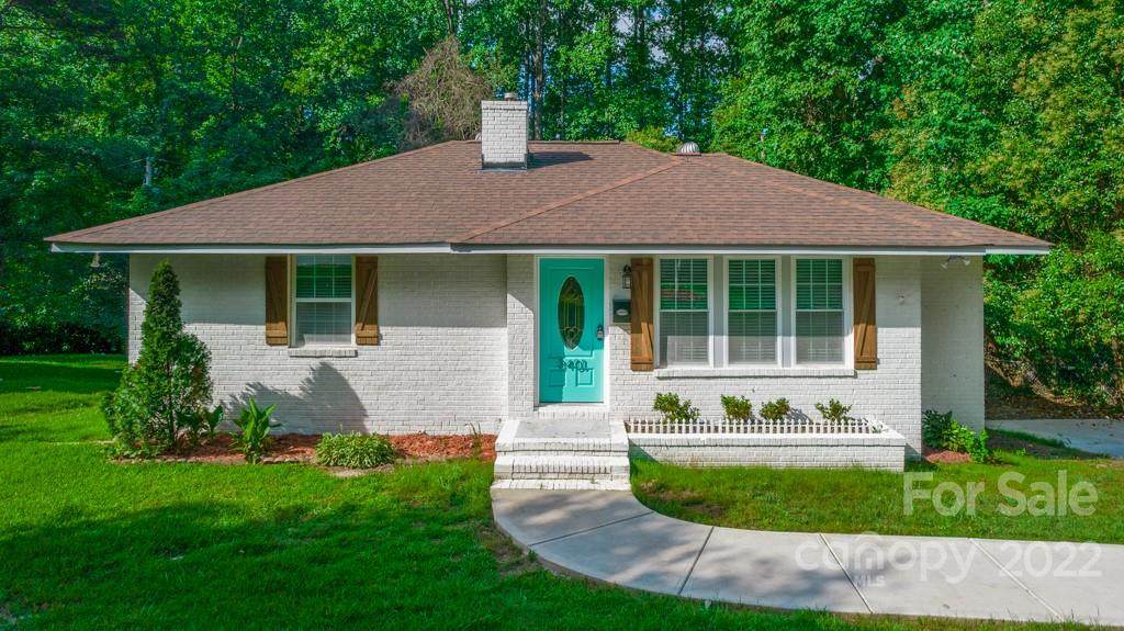 3401 Bonaire Drive - Photo 1