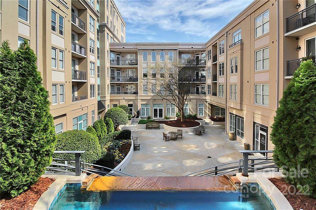 1315 East Boulevard - Photo 1