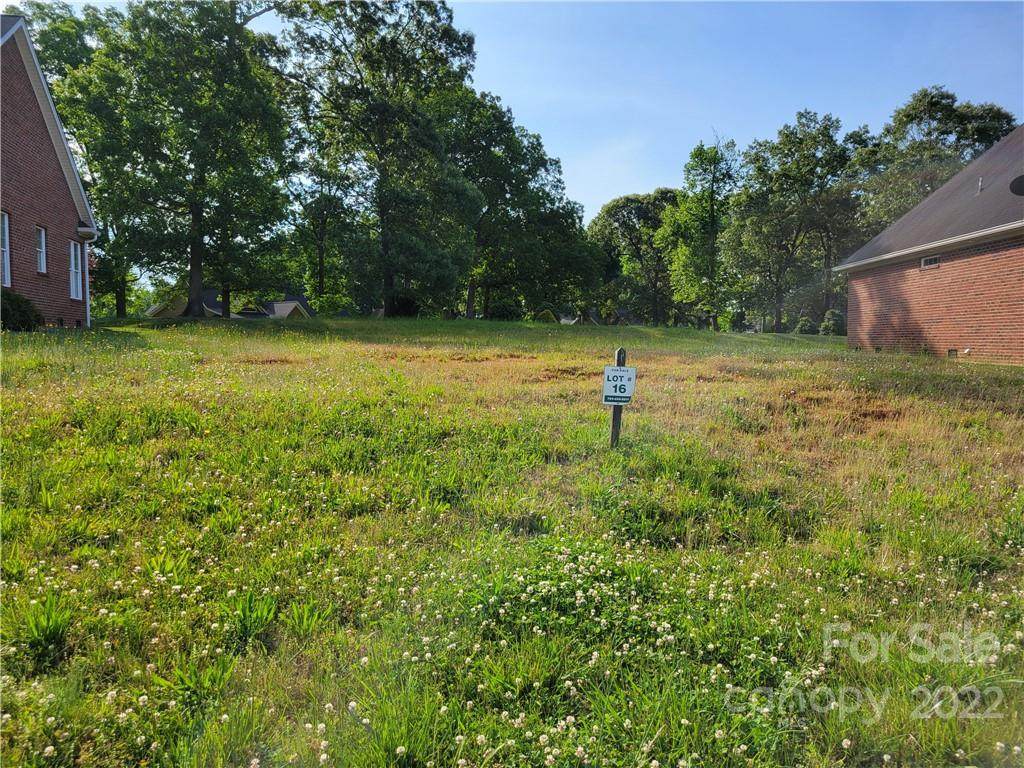 106 Blakemore Drive - Photo 1