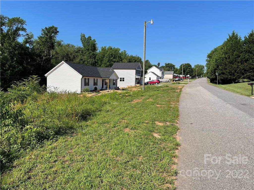 1721 Greenbrooke Road - Photo 1
