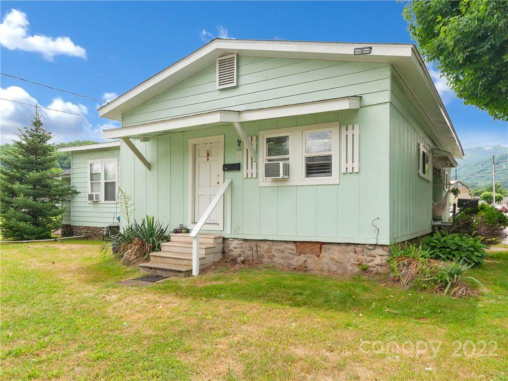 61 Camp Street - Photo 1