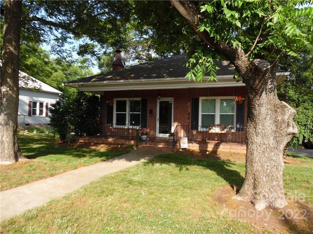 425 C Street - Photo 1