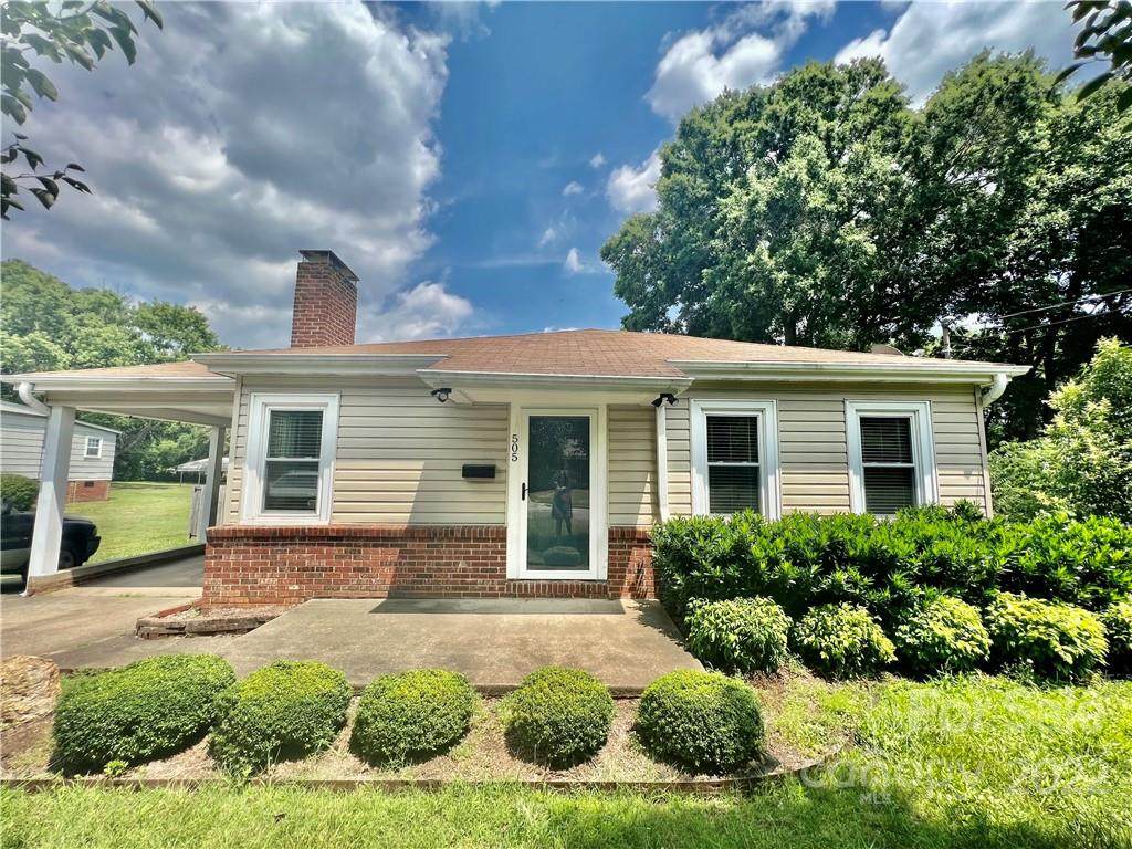 505 Gold Street - Photo 1