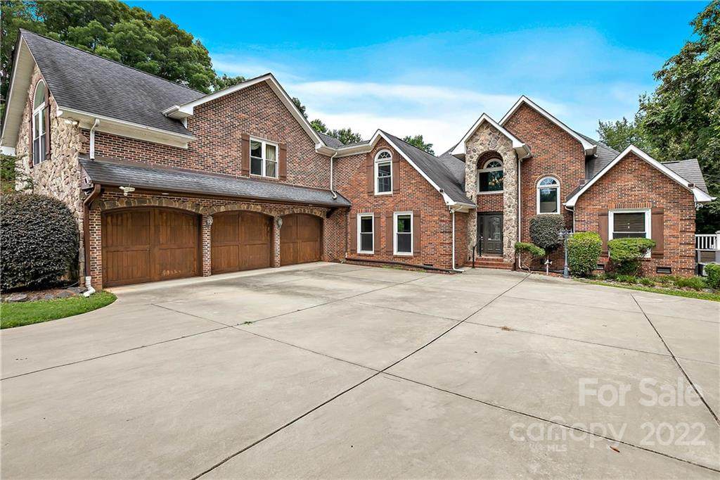 6214 Pleasant Grove Road - Photo 1