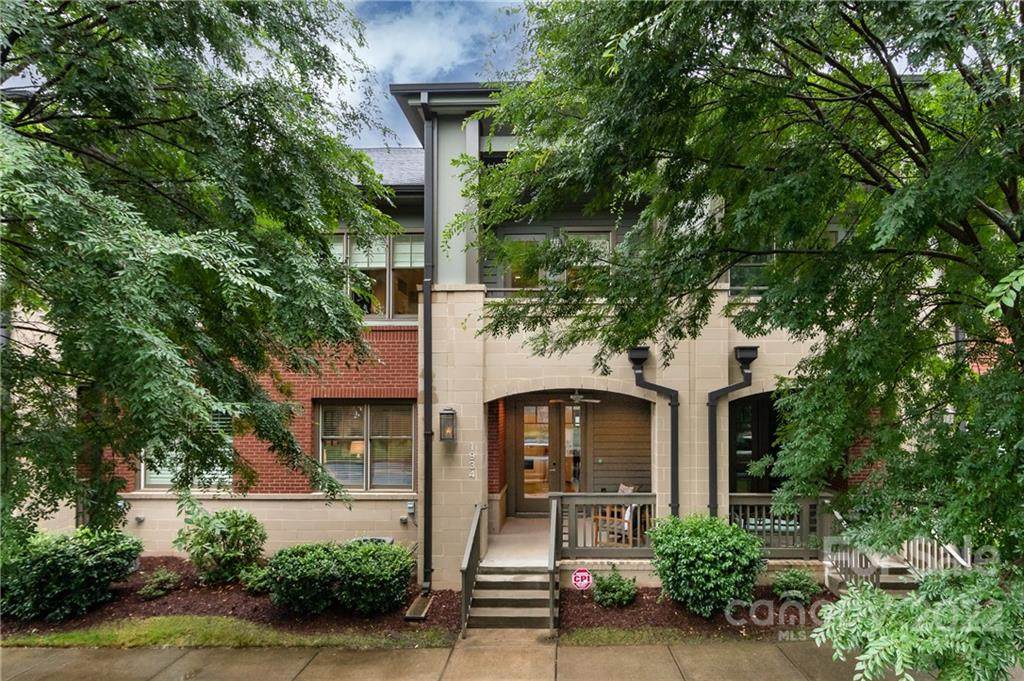1934 Euclid Avenue - Photo 1