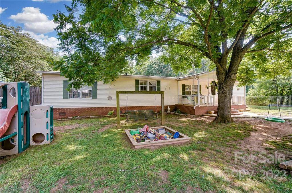 4106 Pine Street - Photo 1