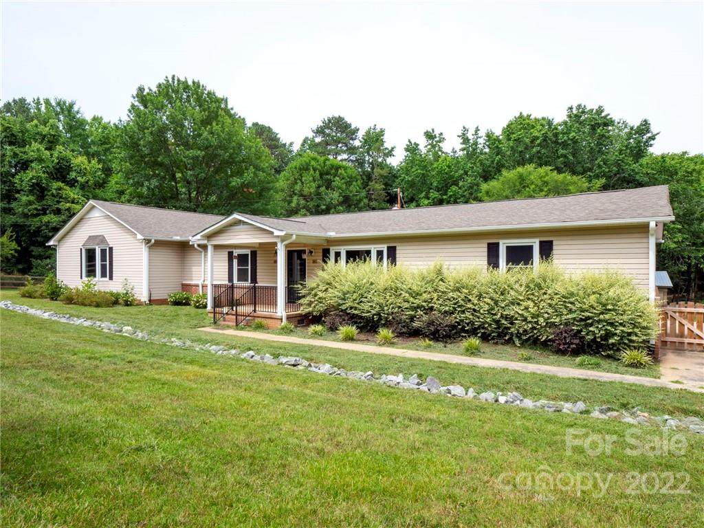 504 Paraham Road - Photo 1