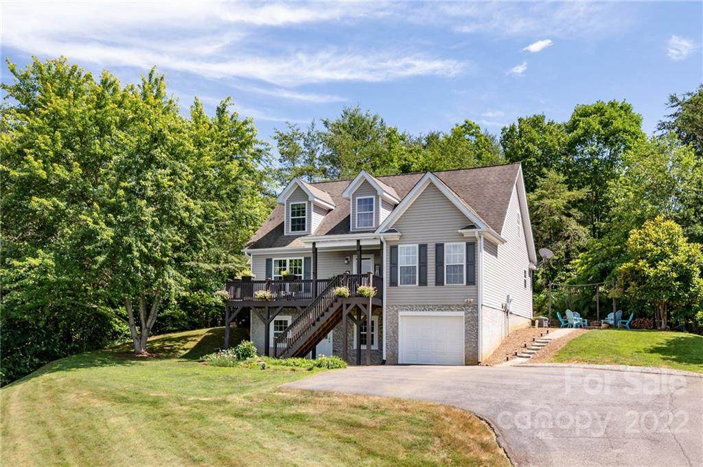 326 Macneil Way - Photo 1