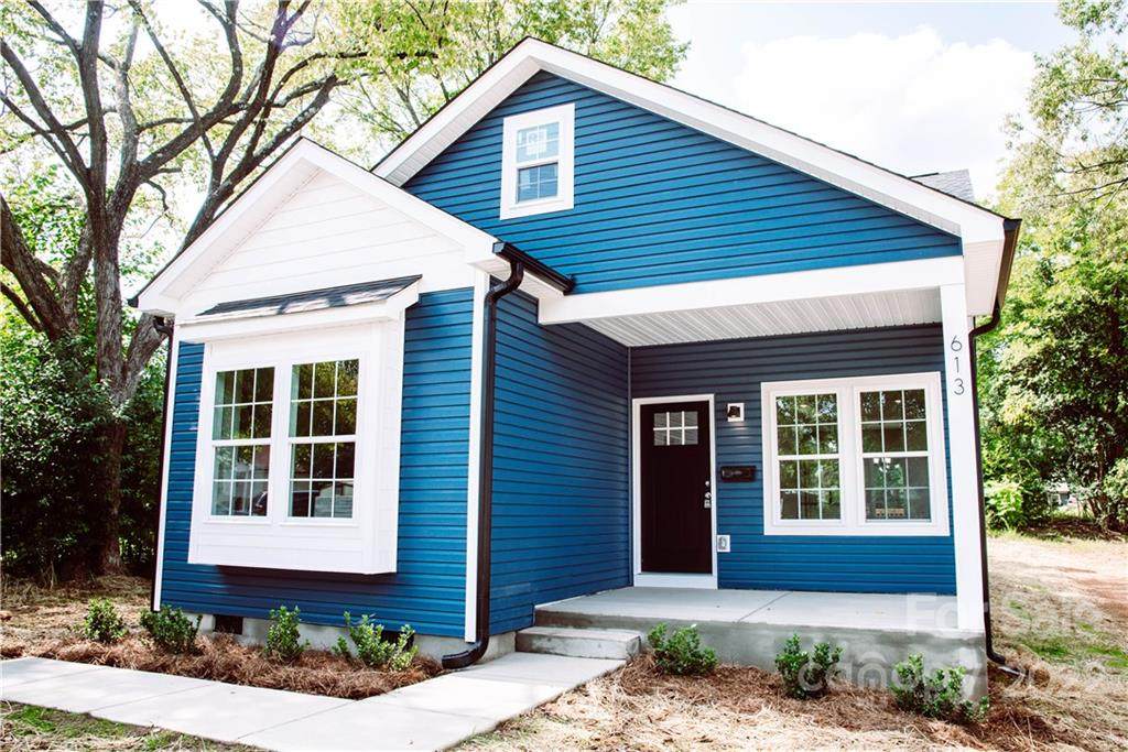 613 Level Street - Photo 1
