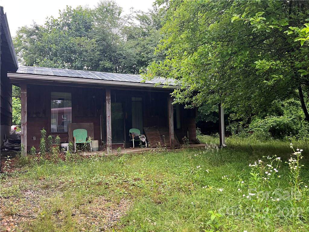 83 Flagstone Drive - Photo 1