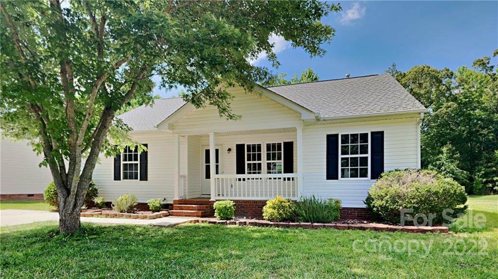 482 Stonehenge Drive - Photo 1