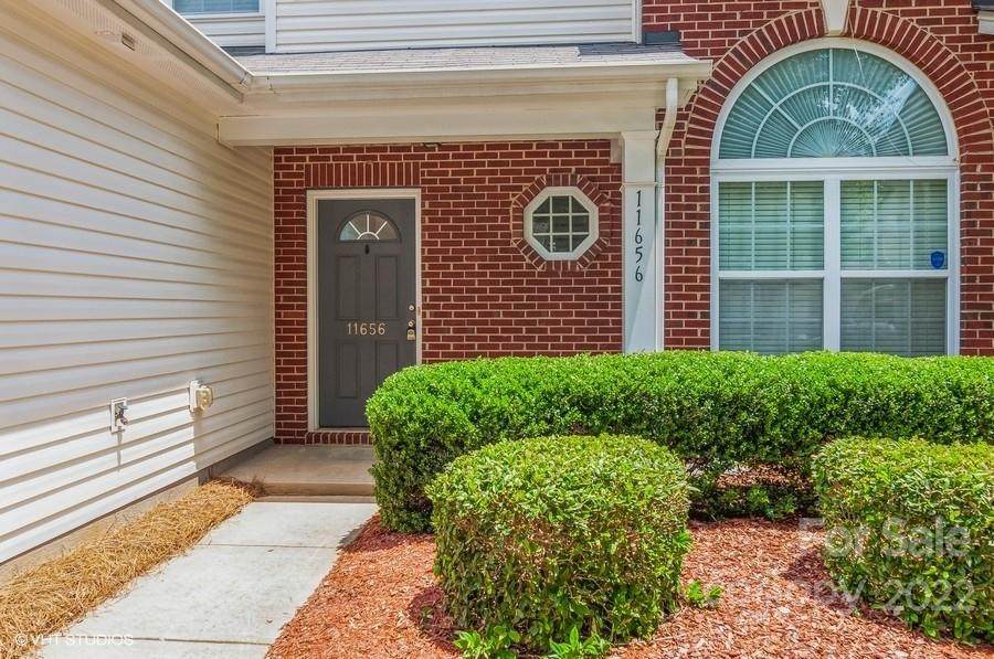 11656 Stockdale Court - Photo 1
