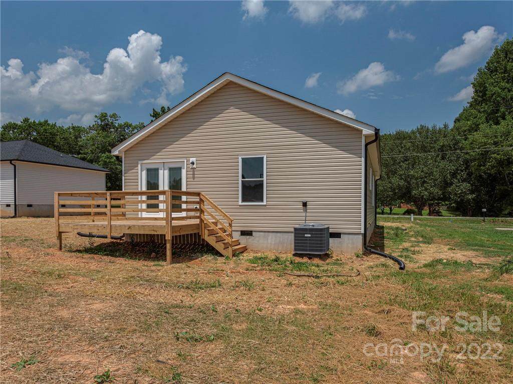 1324 Longbranch Road - Photo 1