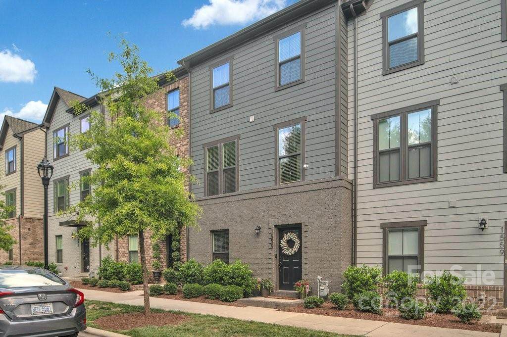 1555 Church Street - Photo 1