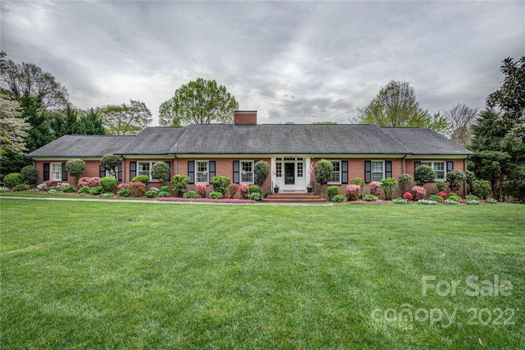 1303 Fairfield Drive - Photo 1