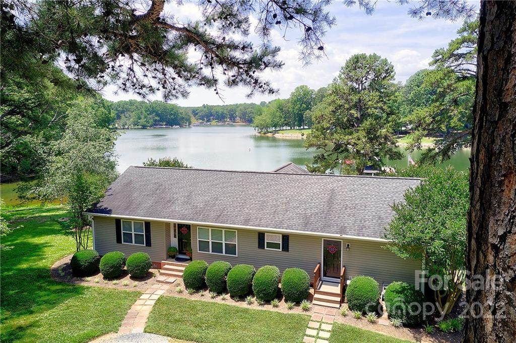 8569 Birchwood Lane - Photo 1