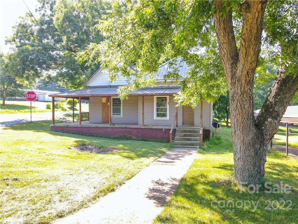 123 Middle Street - Photo 1