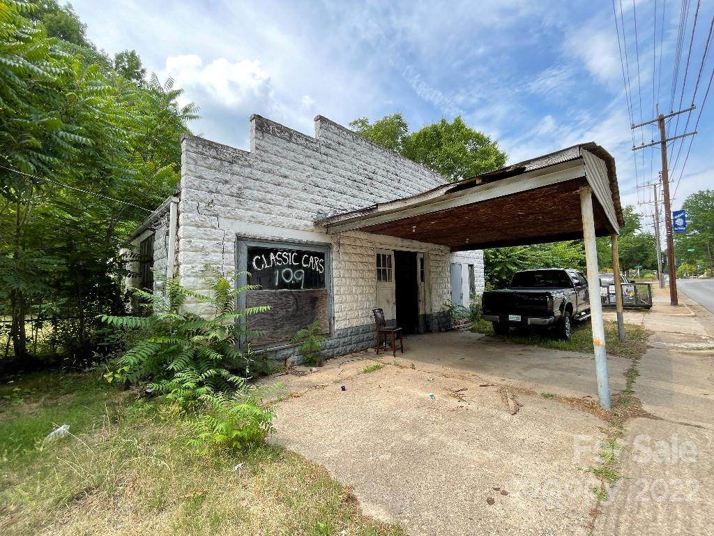 107 Long Street - Photo 1