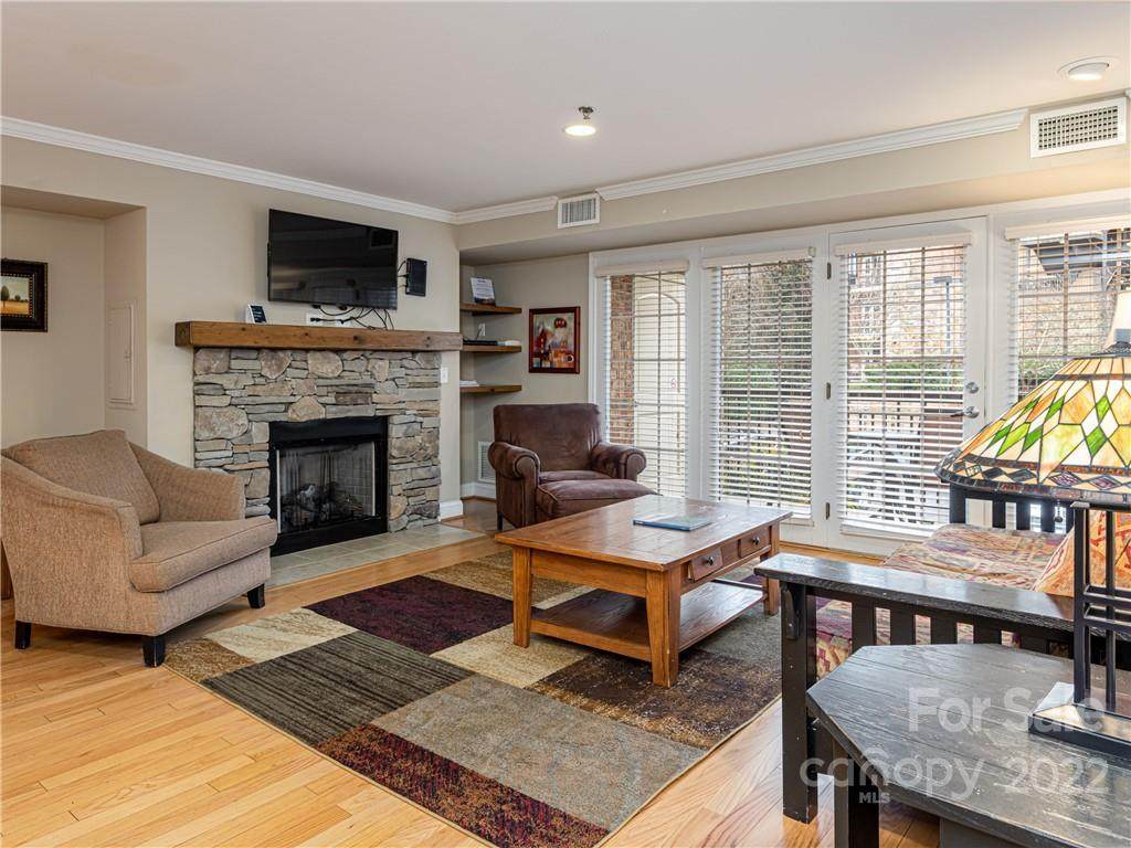313 Bowling Park Road - Photo 1