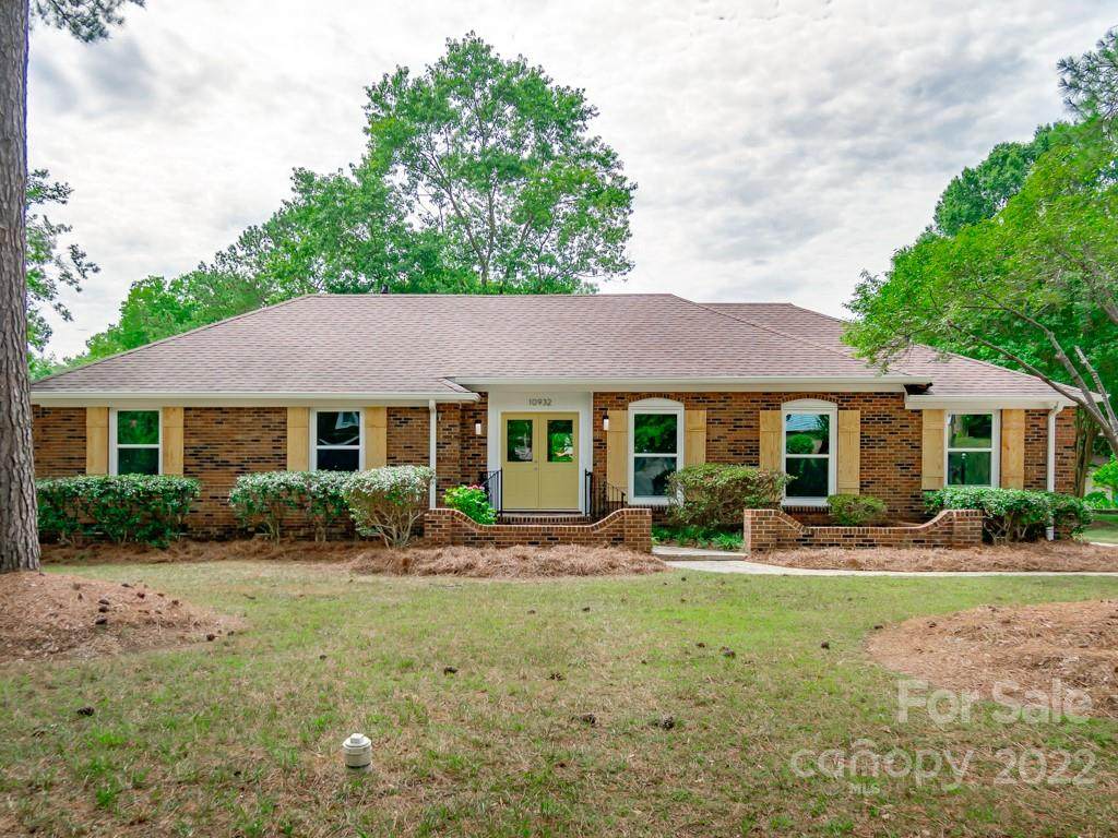 10932 Blue Heron Drive - Photo 1