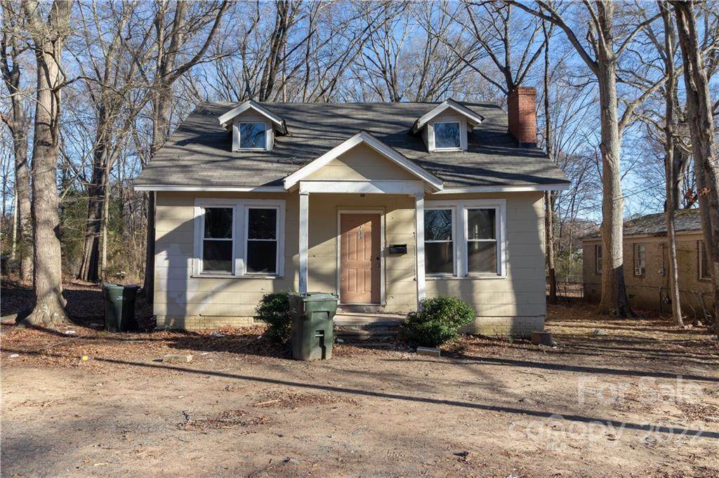 733 Green Street - Photo 1