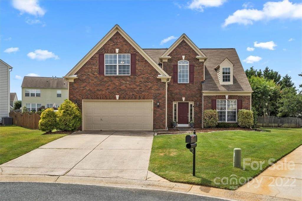 2323 Winthorp Ridge Road - Photo 1