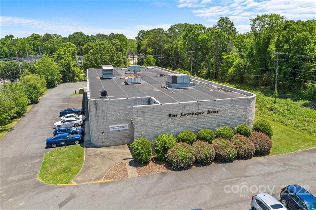 701 N White Street - Photo 1